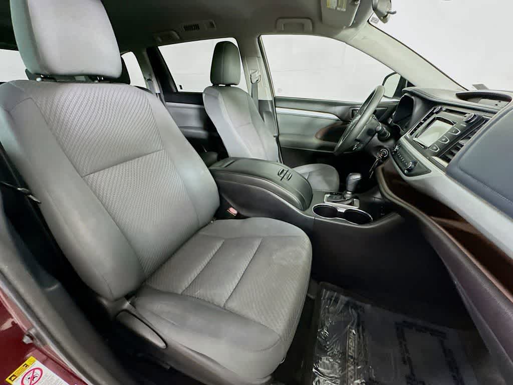 2018 Toyota Highlander LE