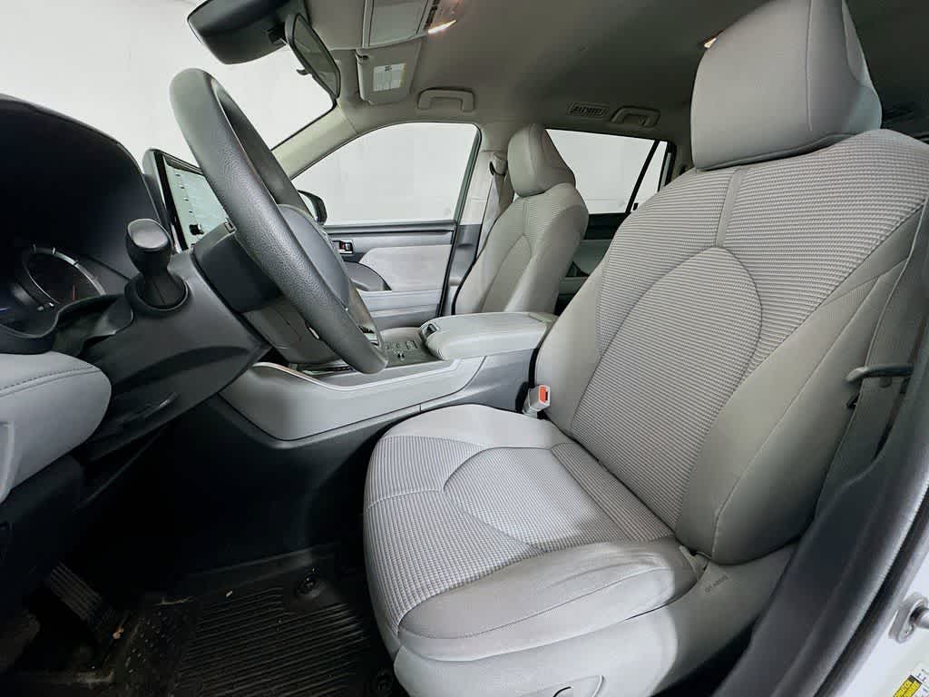 2020 Toyota Highlander L