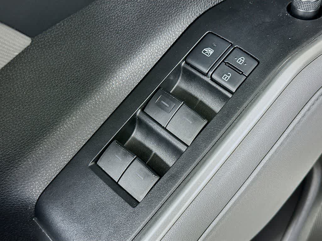 2020 Toyota Highlander L