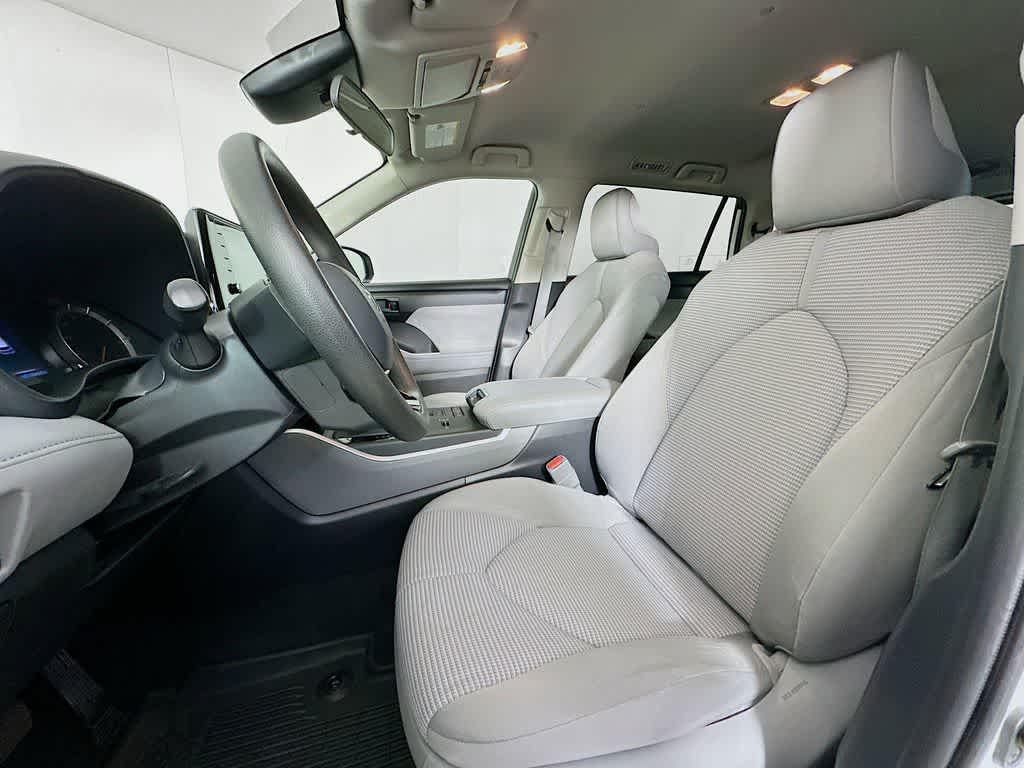 2020 Toyota Highlander L