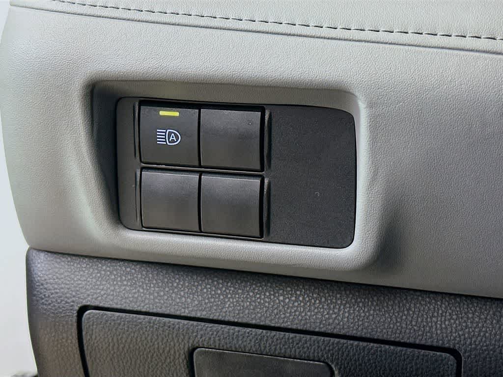 2020 Toyota Highlander L