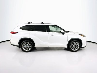 2022 Toyota Highlander Limited