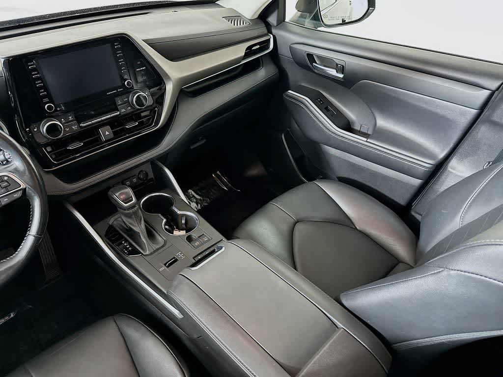 2021 Toyota Highlander Hybrid XLE