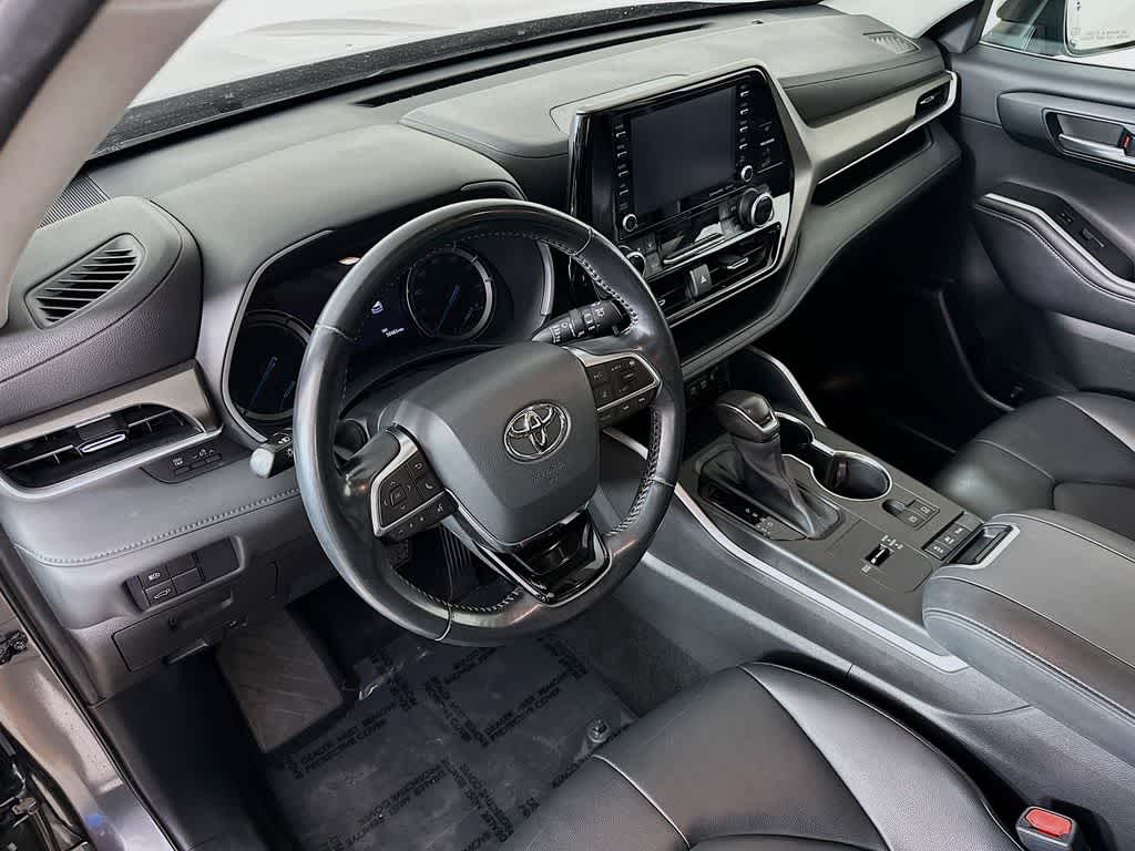 2021 Toyota Highlander Hybrid XLE