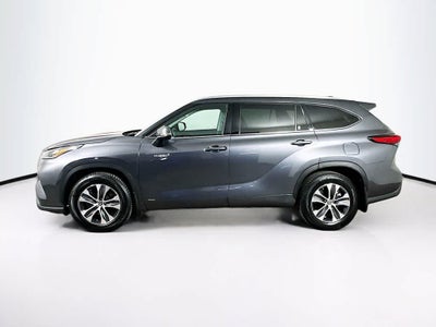 2021 Toyota Highlander Hybrid XLE