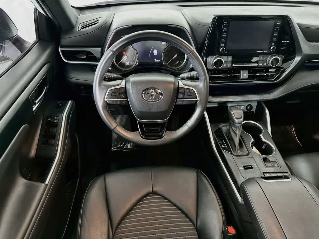 2022 Toyota Highlander XSE