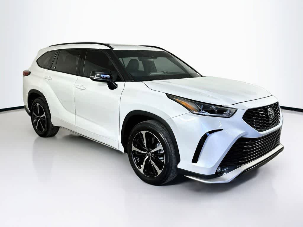 2022 Toyota Highlander XSE