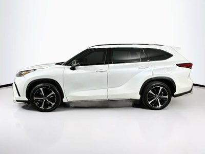2022 Toyota Highlander XSE