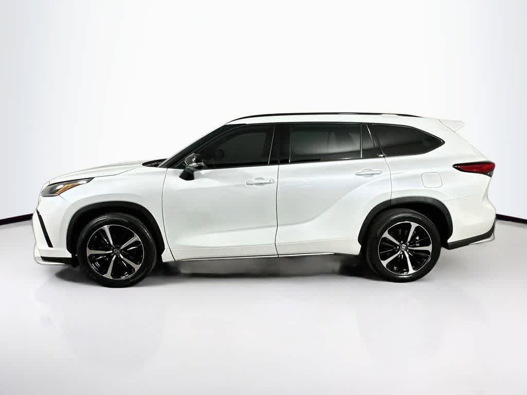 2022 Toyota Highlander XSE