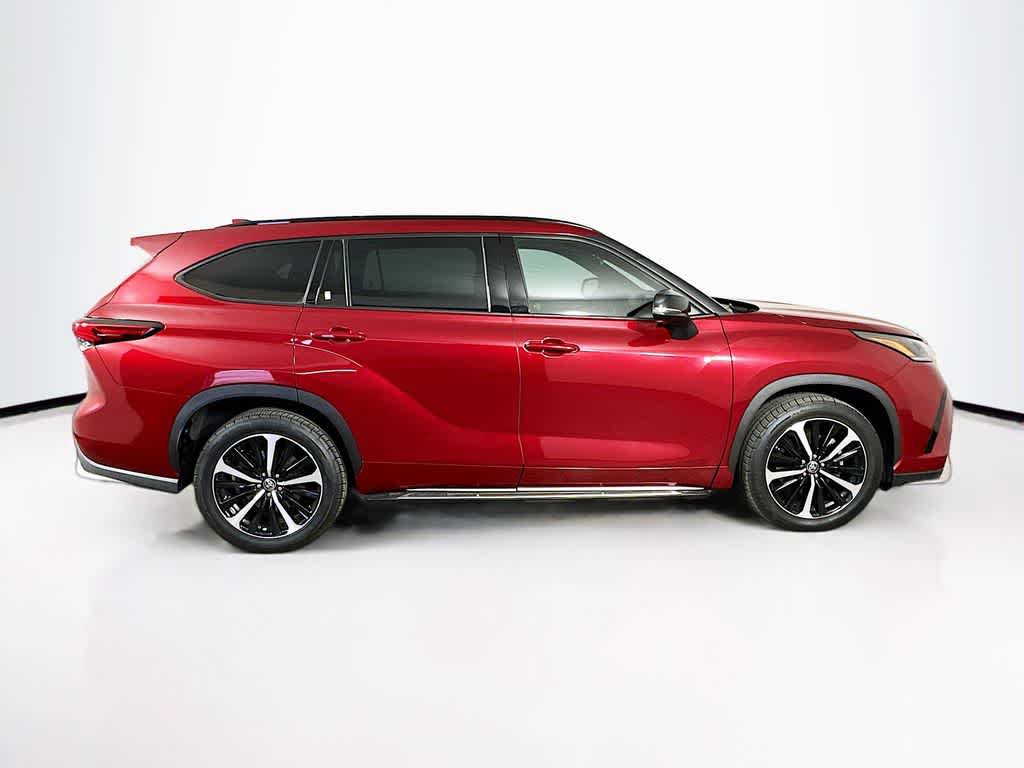 2022 Toyota Highlander XSE