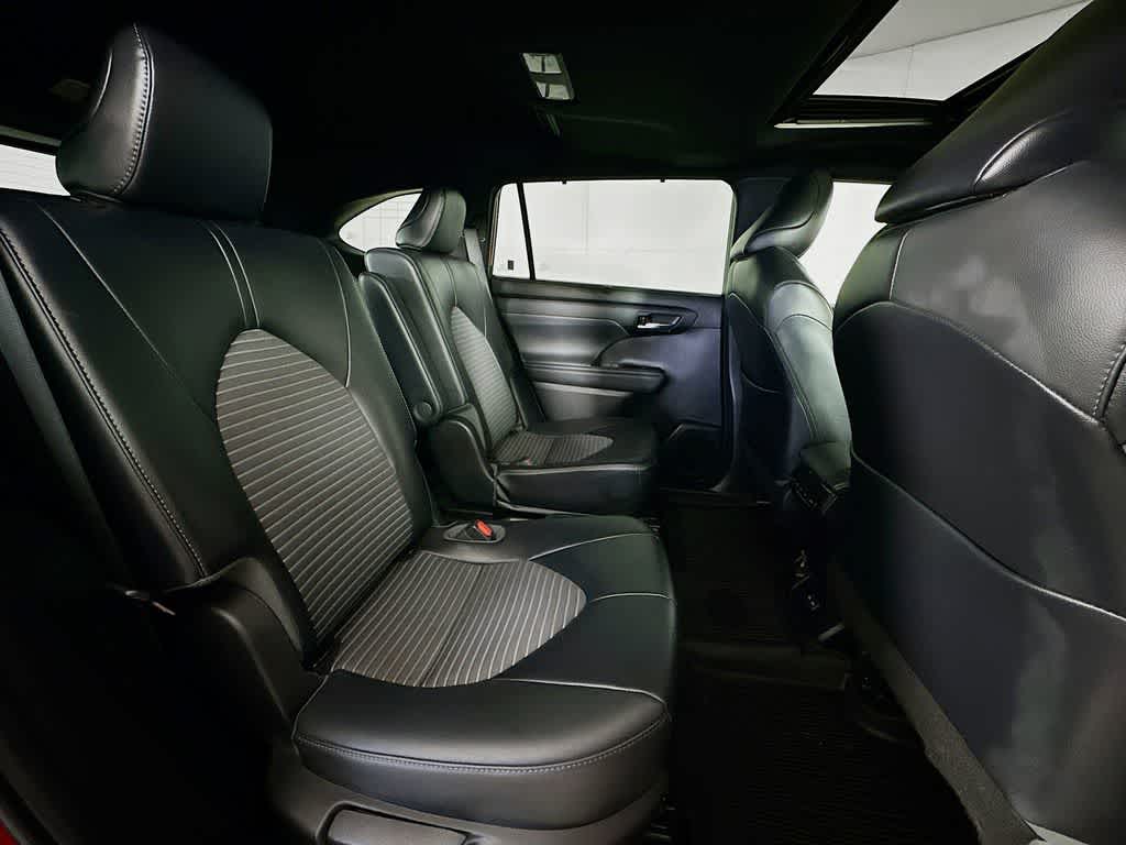 2022 Toyota Highlander XSE