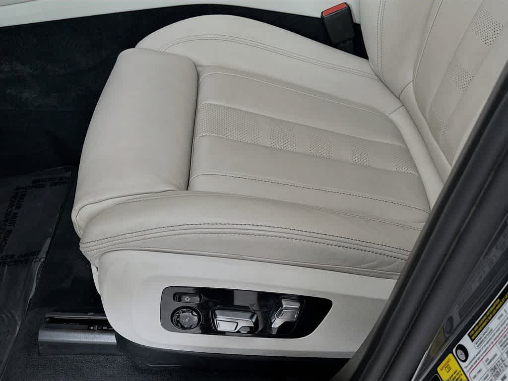 2022 BMW X5 xDrive40i xDrive40i