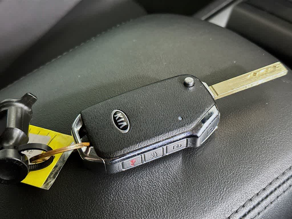 2021 Kia K5 LX