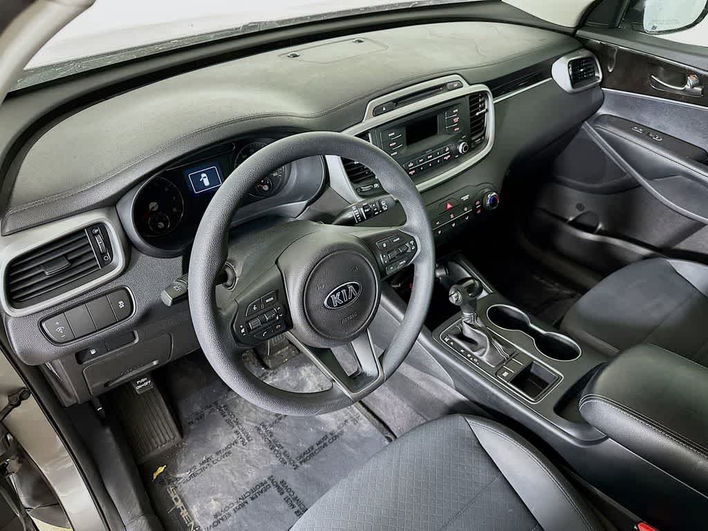2016 Kia Sorento L