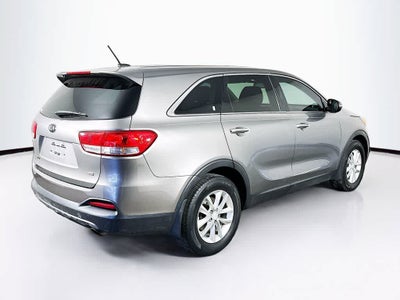 2016 Kia Sorento L