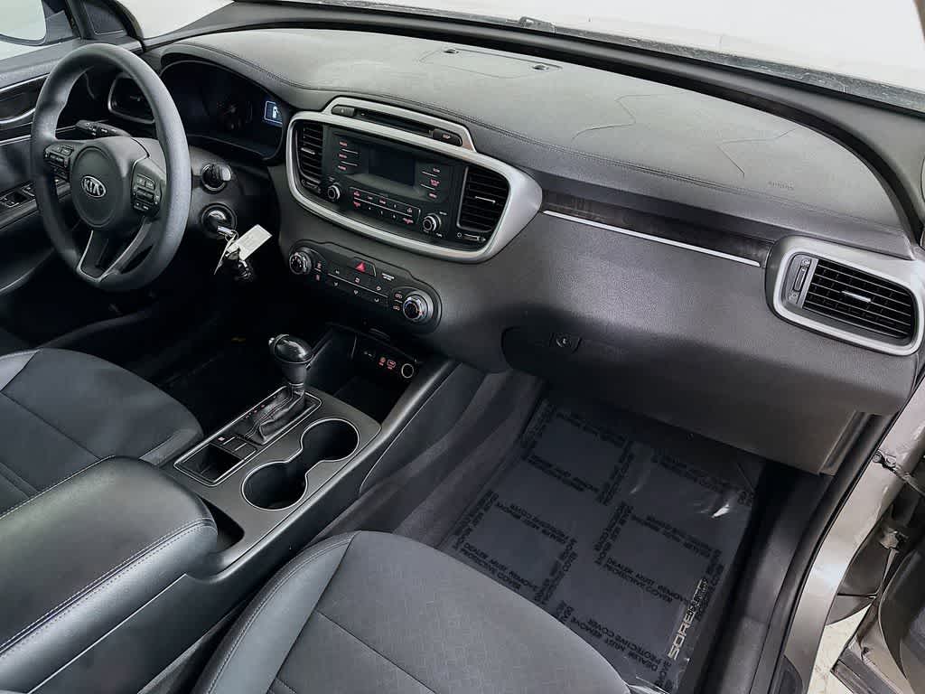 2016 Kia Sorento L