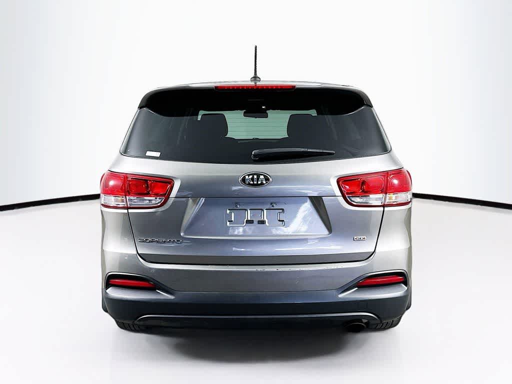 2016 Kia Sorento L