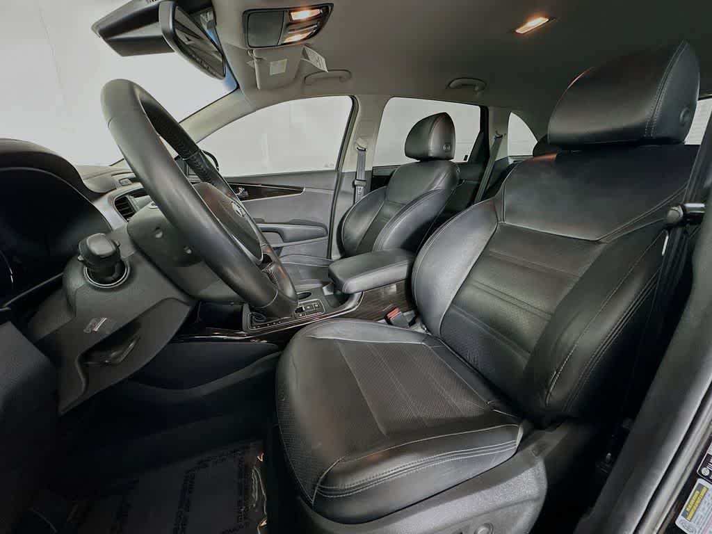 2019 Kia Sorento EX V6