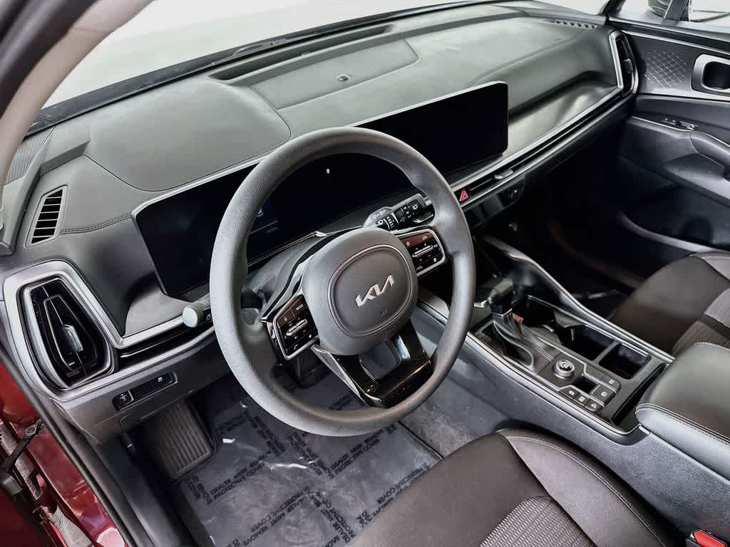 2025 Kia Sorento LX