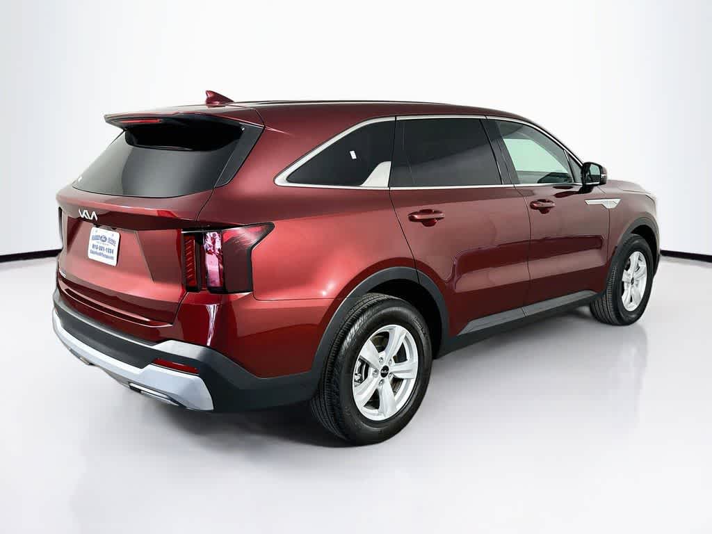 2025 Kia Sorento LX