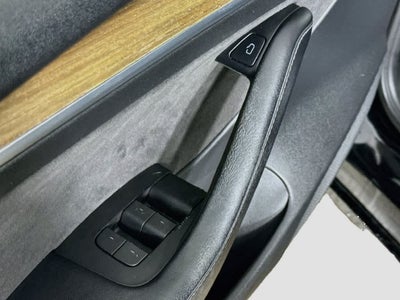 2022 Tesla Model 3 Base