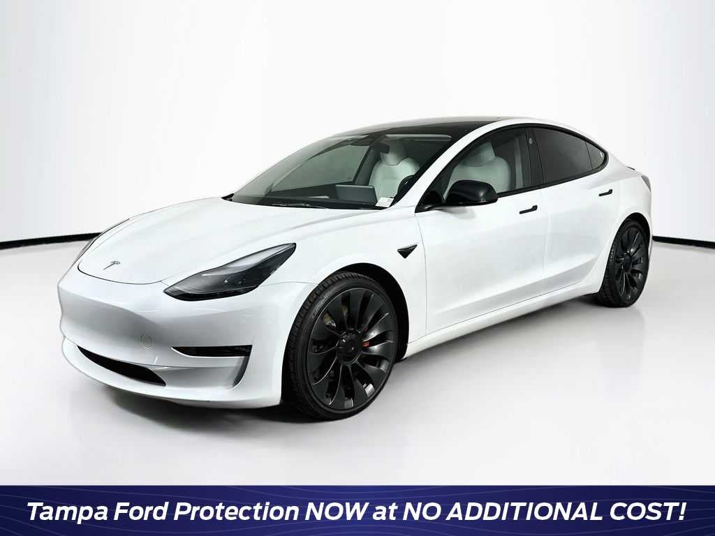 2023 Tesla Model 3 Performance's photo