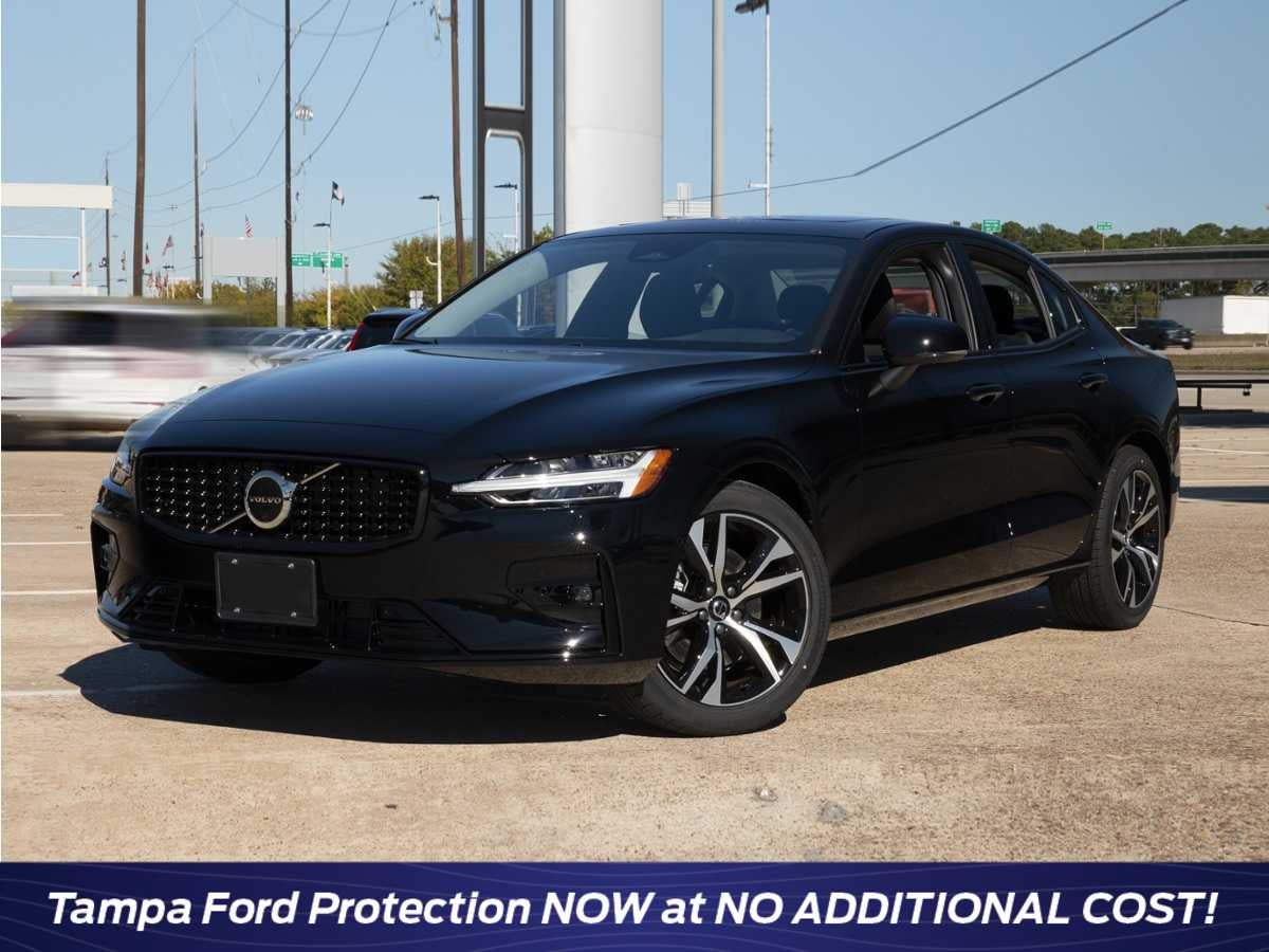 2024 Volvo S60 B5 Plus Dark Theme AWD's photo