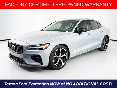 2024 Volvo S60 Plus Dark Theme