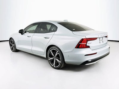 2024 Volvo S60 Plus Dark Theme