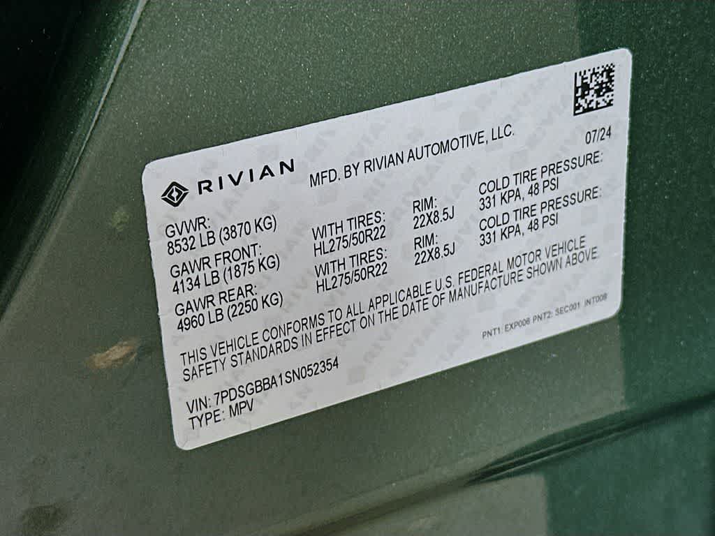 2025 Rivian R1S Base