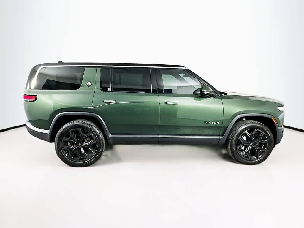 2025 Rivian R1S Base