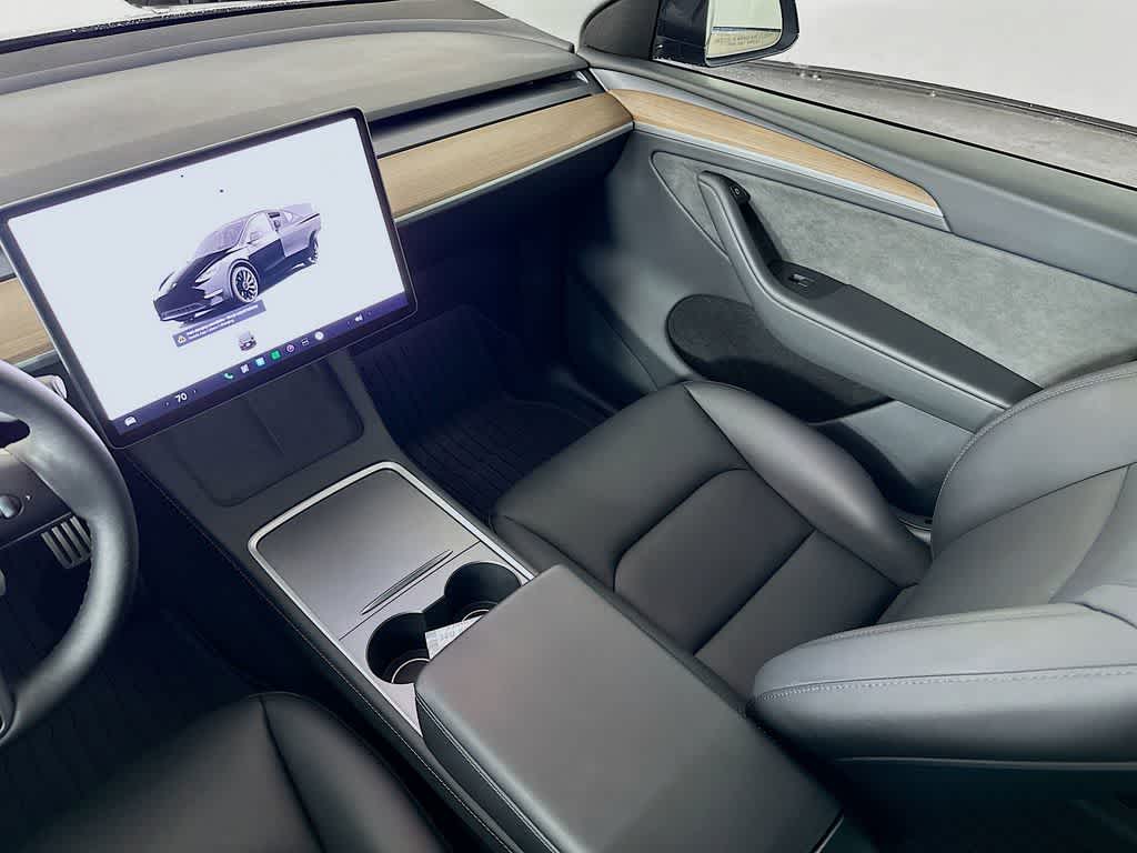 2024 Tesla Model Y Performance