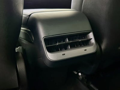 2024 Tesla Model Y Performance