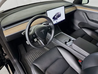 2024 Tesla Model Y Performance