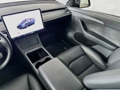 2025 Tesla Model Y Performance