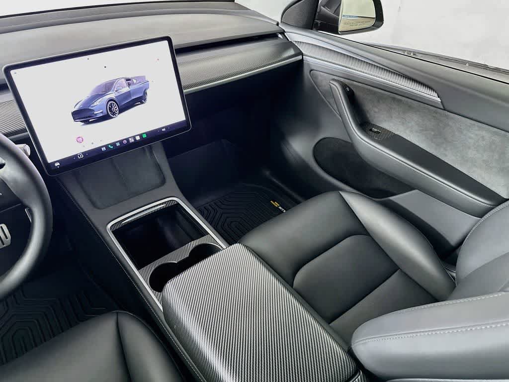 2025 Tesla Model Y Performance