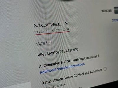 2025 Tesla Model Y Performance