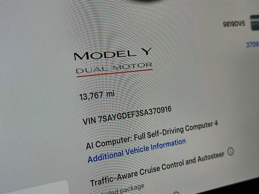 2025 Tesla Model Y Performance