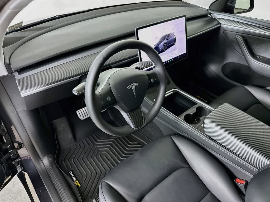 2025 Tesla Model Y Performance