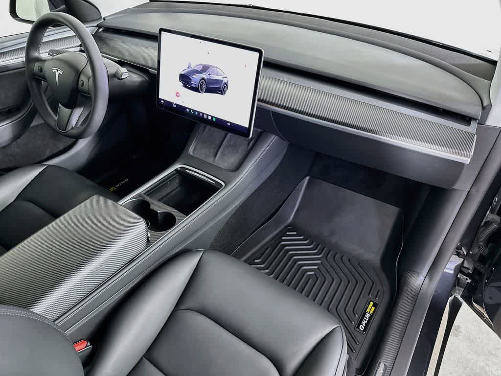 2025 Tesla Model Y Performance