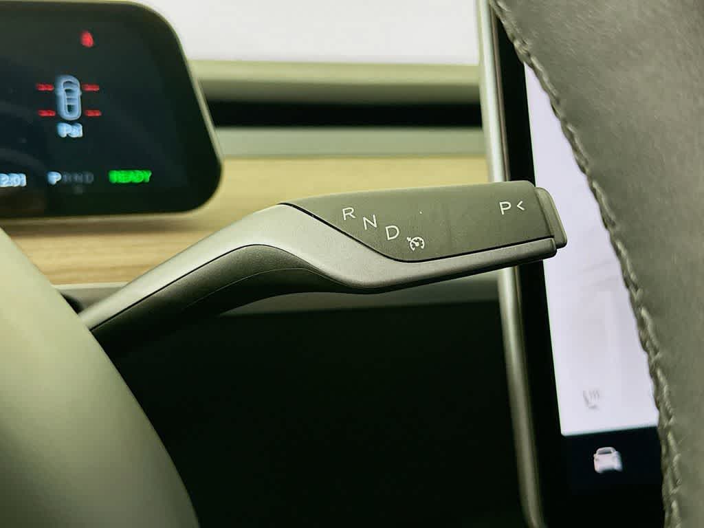 2024 Tesla Model Y Performance