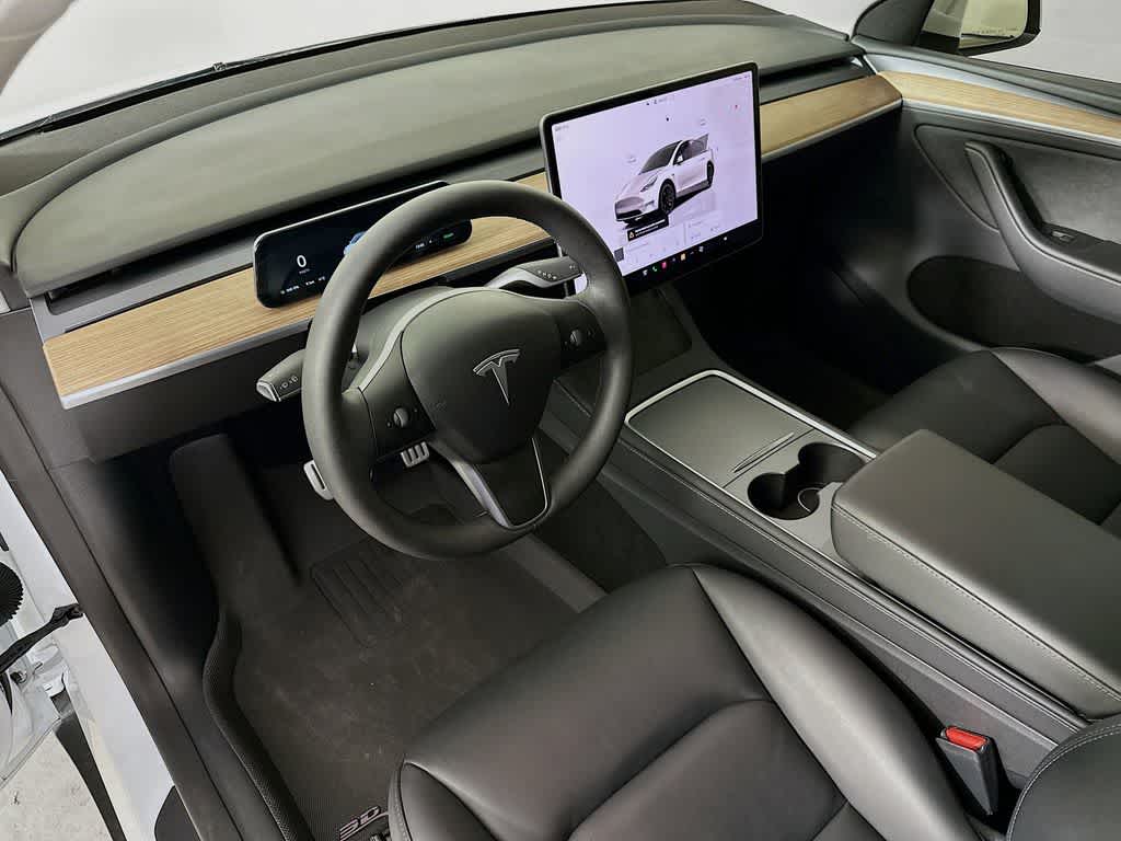 2024 Tesla Model Y Performance