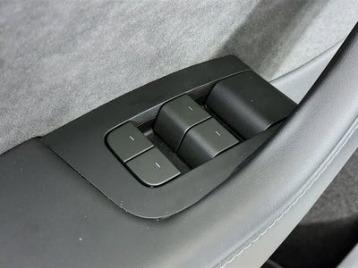 2024 Tesla Model Y Performance