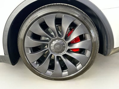 2024 Tesla Model Y Performance