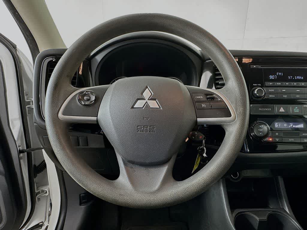 2014 Mitsubishi Outlander ES