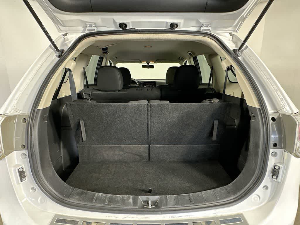 2014 Mitsubishi Outlander ES