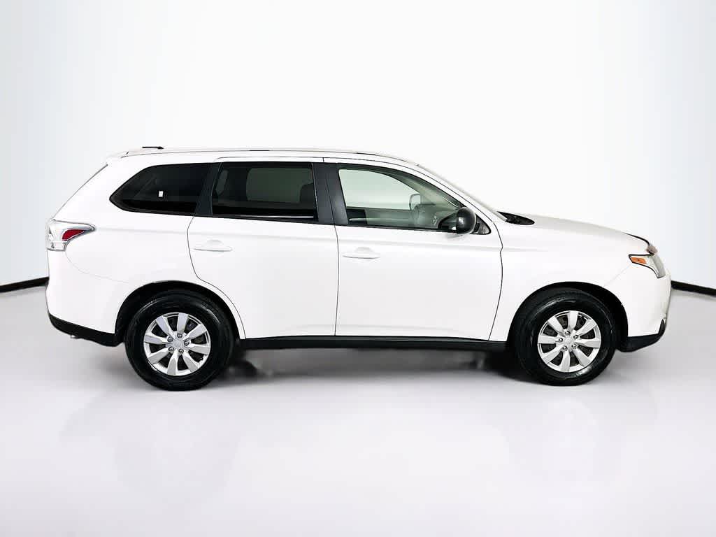 2014 Mitsubishi Outlander ES