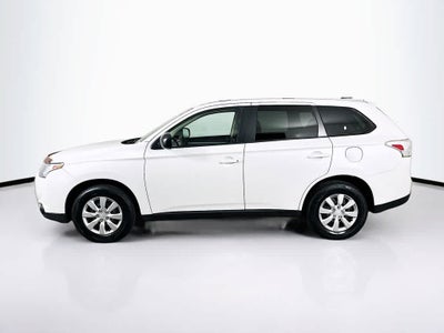 2014 Mitsubishi Outlander ES