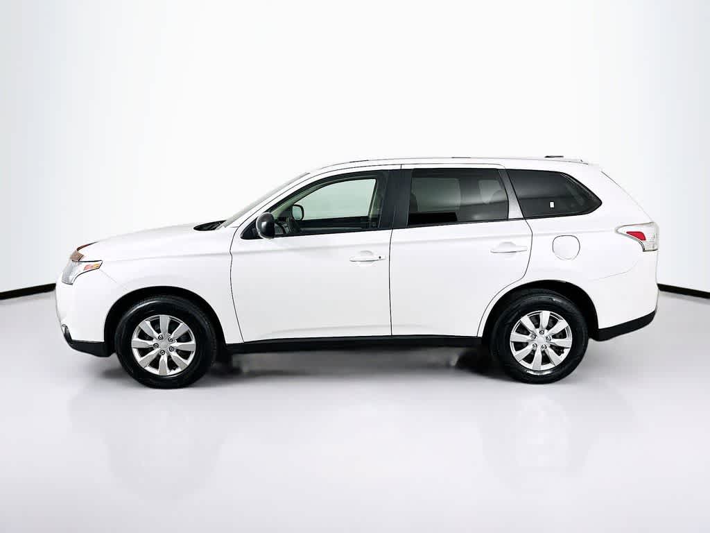 2014 Mitsubishi Outlander ES