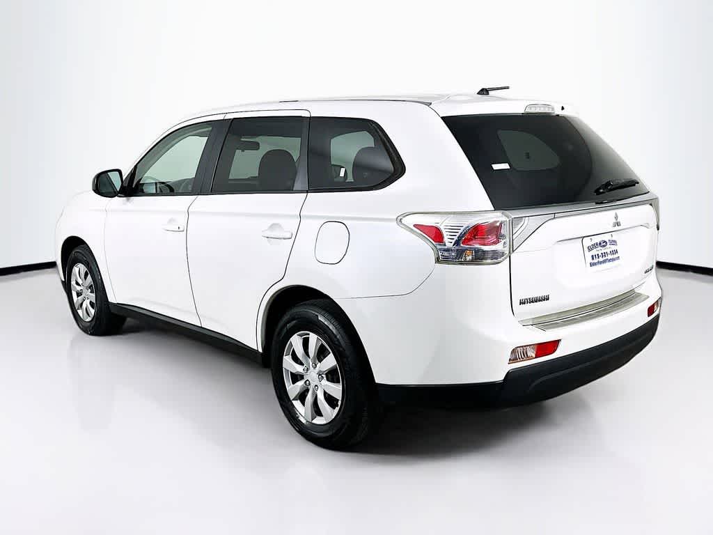 2014 Mitsubishi Outlander ES